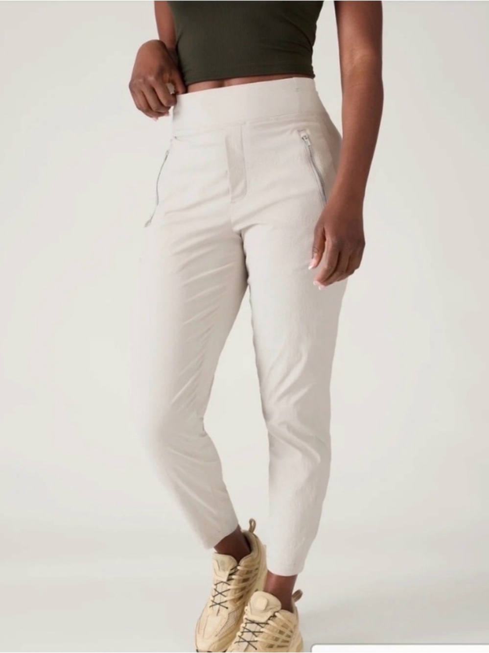 Athleta Trekkie North Khaki /Ecru Joggers high-waisted no-dig band with pockets